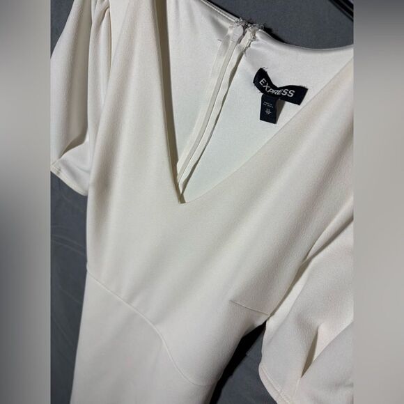 Express V Neck Shirt Sleeve Dress EPC Women’s Size X Small - Picture 1 of 4